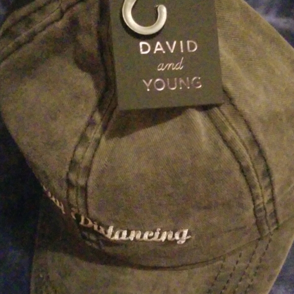 David and Young Grey "Social Distancing" hat - Picture 5 of 5